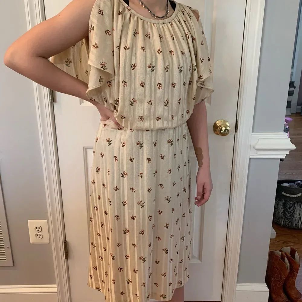 Vintage 1980’s Billowy Flutter Sleeve Print Dress Sz 10